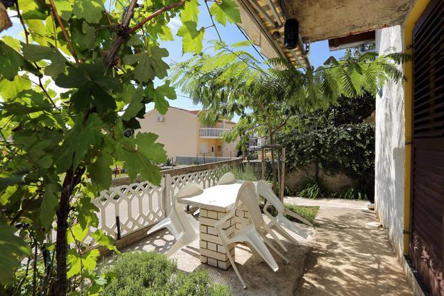 Apartment Zola Gornji Karin Phòng bức ảnh